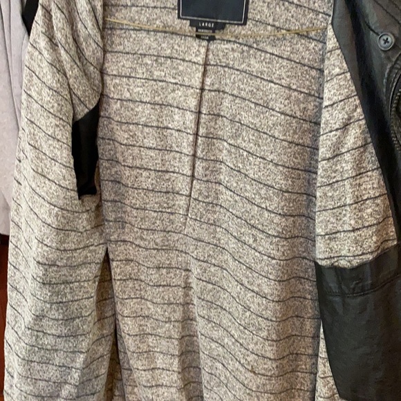 Vintage Style Faux-Leather Jacket - Picture 2 of 4